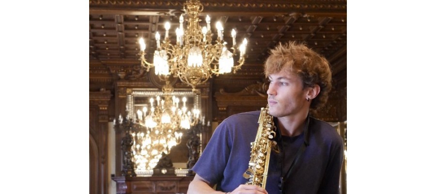 Imagen Antón Gómez, saxofoi-jotzaile durangarra, Conservatoire Royal de Bruxelles ospetsuan onartu dute